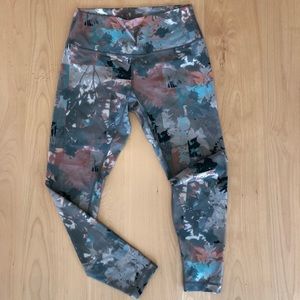 Lululemon Wunder Under Tight 28” Full-on Luxtreme multicoloured pants